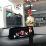 Khánh đá họa tiết đại bàng treo ô tô