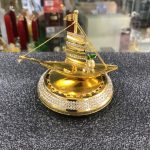 Nước hoa thuyền vàng